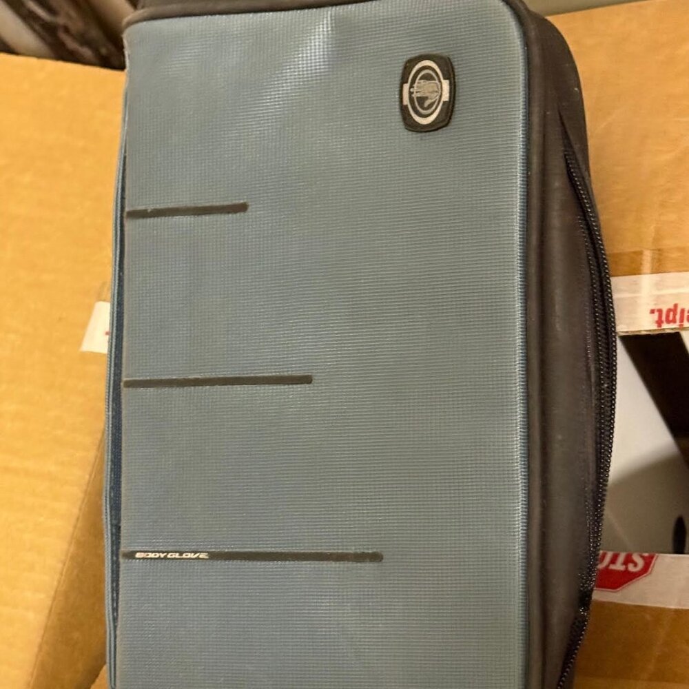 Vintage Fellowes BodyGlove Zippered Fabric Case CD/Disc Organizer (x64 Discs)